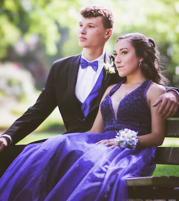 Stretch Limousine Or Limo Bus Services For Prom & Homecoming